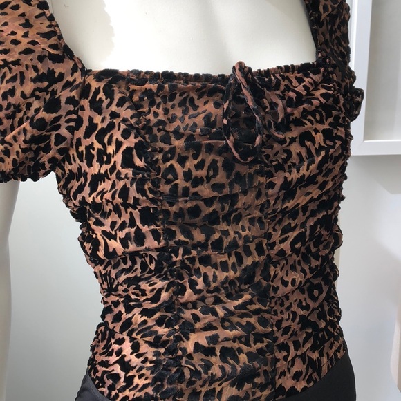 FOREVER 21 CHEETAH VELVET BODY SUIT RUFFLE SLEEVE - Picture 2 of 6